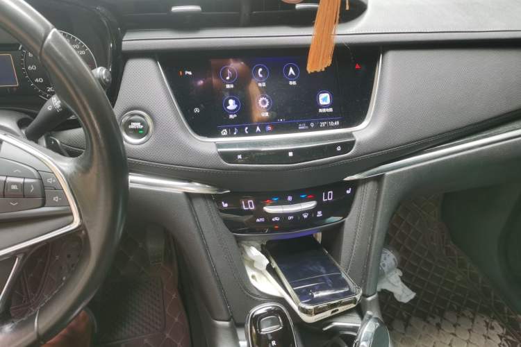 Used Cadillac XT5 2020 28T Four-Wheel Drive Luxury Version Audio And AC Panel