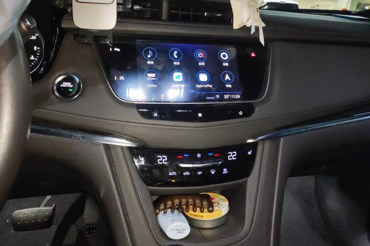 Used Cadillac XT5 2020 28T Luxury Version Audio And AC Panel