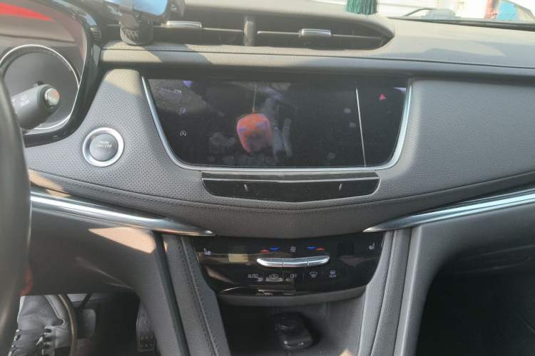 Used Cadillac XT5 2020 Revised Version 28T Luxury Edition Audio And AC Panel