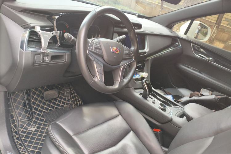 Used Cadillac XT5 2020 28T Four-Wheel Drive Luxury Version Center Console