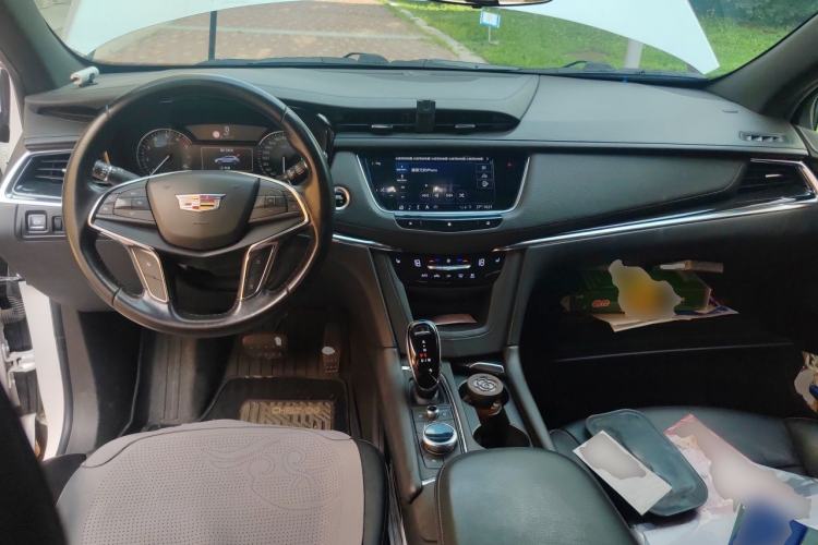 Used Cadillac XT5 2020 28T Four-Wheel Drive Luxury Version Center Console