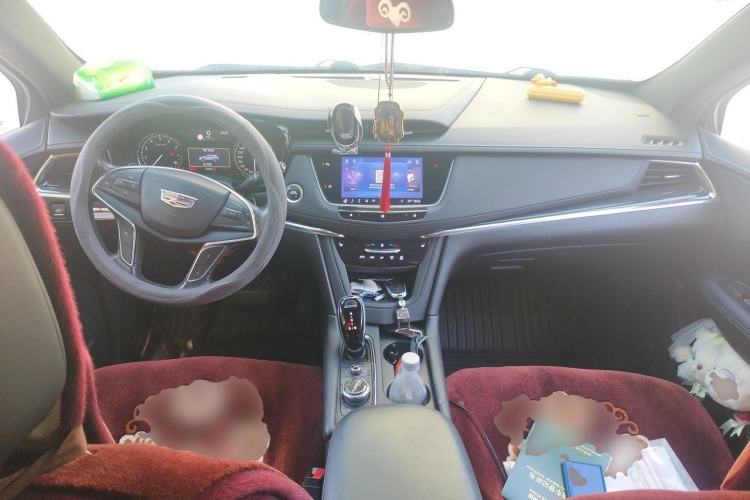 Used Cadillac XT5 2020 28T Luxury Version Center Console
