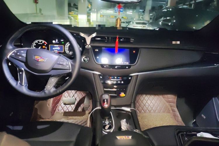 Used Cadillac XT5 2020 28T Luxury Version Center Console