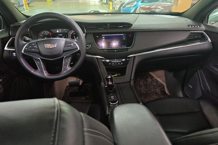 Used Cadillac XT5 2020 28T Luxury Version Center Console