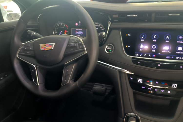 Used Cadillac XT5 2020 28T Four-Wheel Drive Luxury Version Center Console