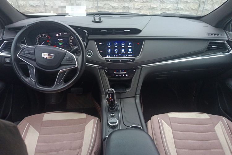 Used Cadillac XT5 2020 28T Luxury Version Center Console