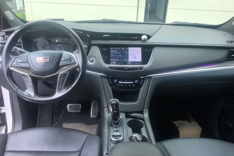 Used Cadillac XT5 2020 28T Luxury Version Center Console