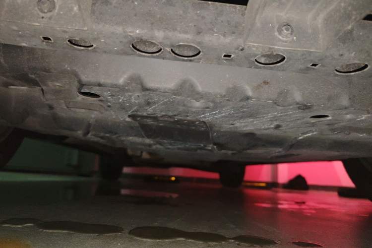 Used Cadillac XT5 2020 28T Luxury Version Chassis Front