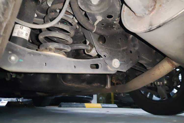 Used Cadillac XT5 2020 28T Luxury Version Chassis Rear Left