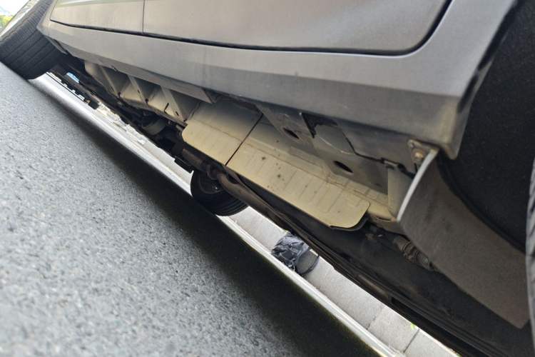 Used Cadillac XT5 2020 28T 4x4 Platinum Sport Edition Chassis Rear Left