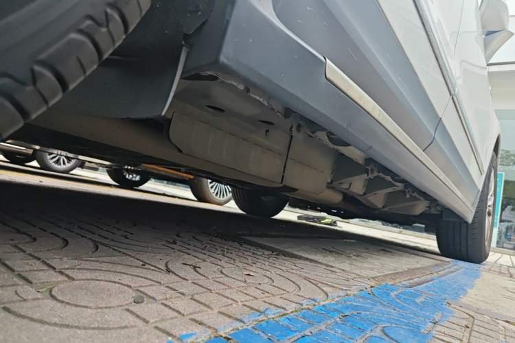 Used Cadillac XT5 2020 28T Luxury Version Chassis Rear Right