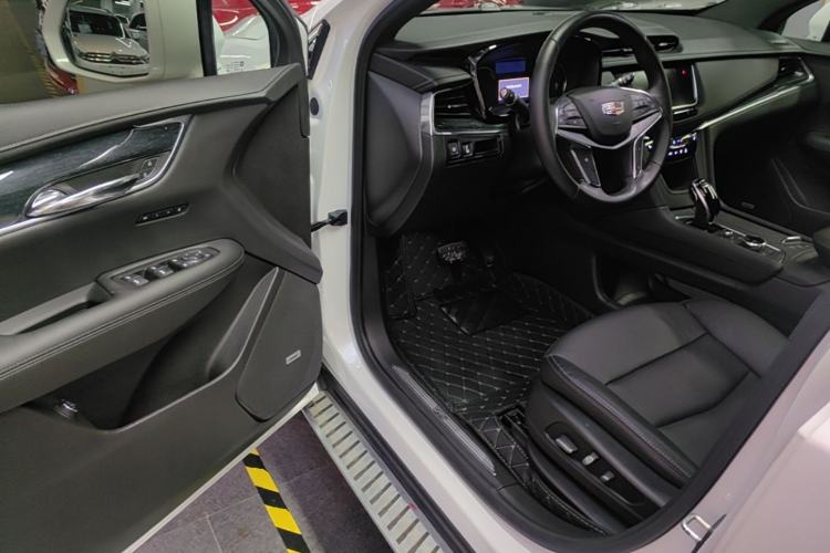 Used Cadillac XT5 2020 Revised Version 28T Luxury Edition Driver Seat