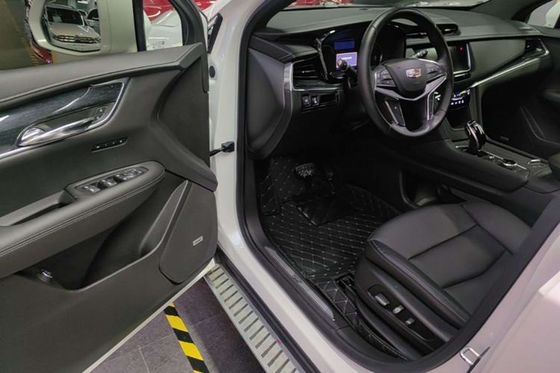 Used Cadillac XT5 2020 Revised Version 28T Luxury Edition Driver Seat