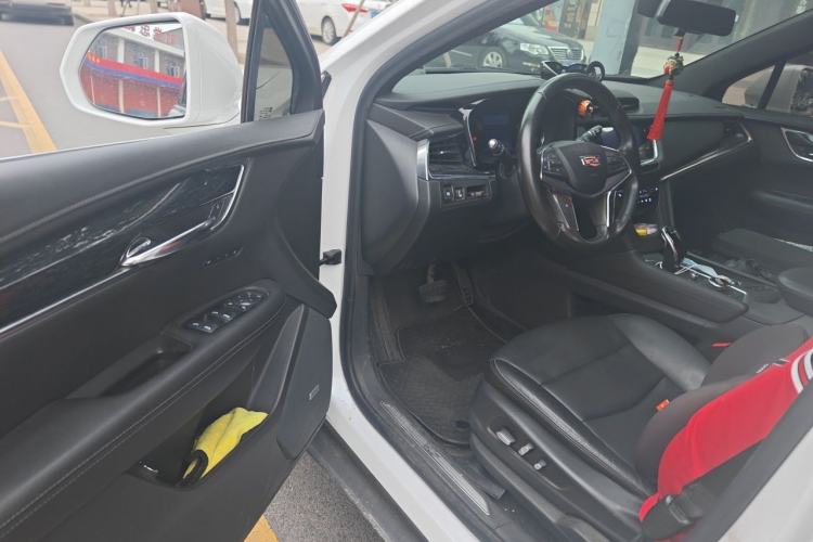 Used Cadillac XT5 2020 28T Luxury Version Driver Seat