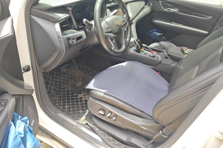 Used Cadillac XT5 2020 Revised Version 28T Luxury Edition Driver Seat