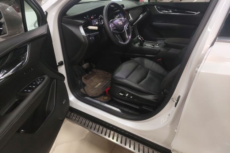Used Cadillac XT5 2020 Revised Version 28T Luxury Edition Driver Seat