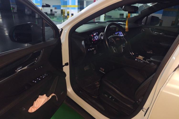 Used Cadillac XT5 2020 28T Luxury Version Driver Seat