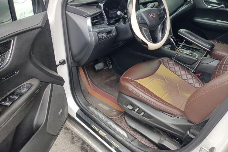 Used Cadillac XT5 2020 Revised Version 28T Luxury Edition Driver Seat