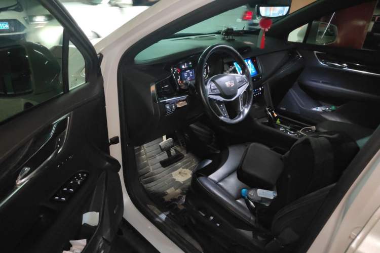 Used Cadillac XT5 2020 Revised Version 28T Luxury Edition Driver Seat