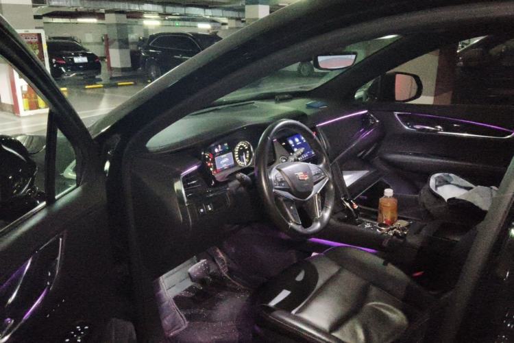 Used Cadillac XT5 2020 28T Luxury Version Driver Seat