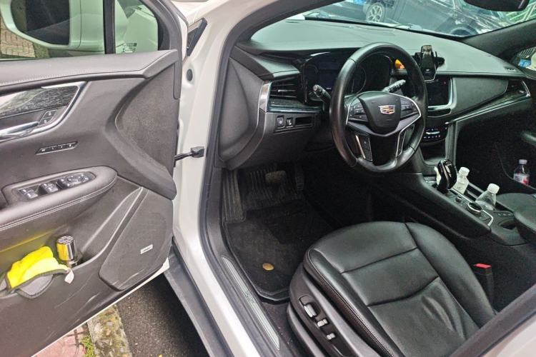 Used Cadillac XT5 2020 Revised Version 28T Luxury Edition Driver Seat