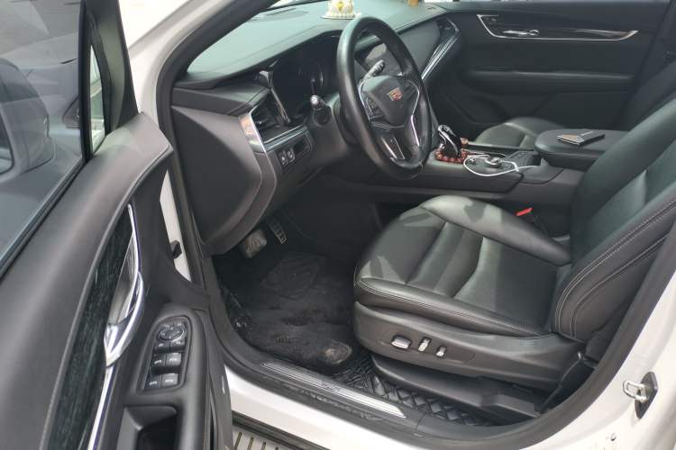 Used Cadillac XT5 2020 Revised Version 28T Luxury Edition Driver Seat