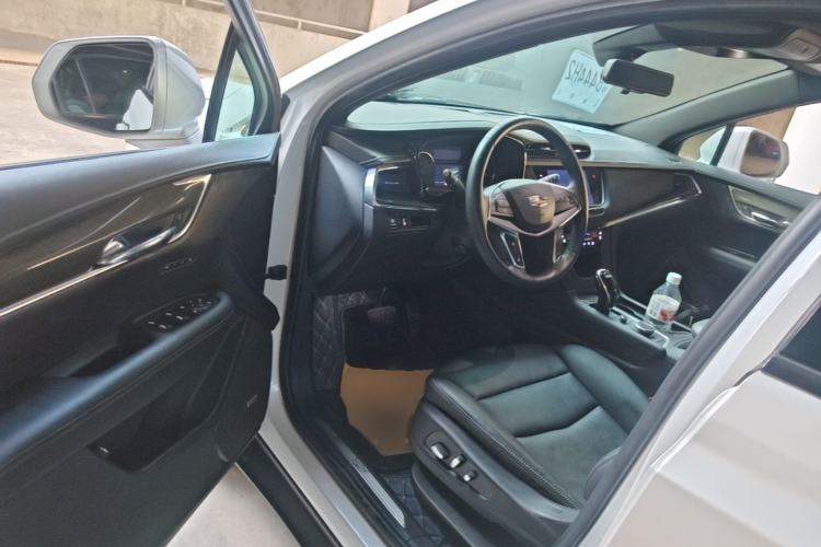 Used Cadillac XT5 2020 28T 4x4 Leading Sport Model Driver Seat