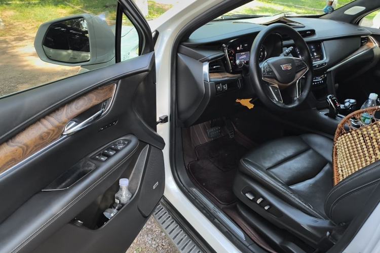 Used Cadillac XT5 2020 28T Four-Wheel Drive Luxury Version Driver Seat