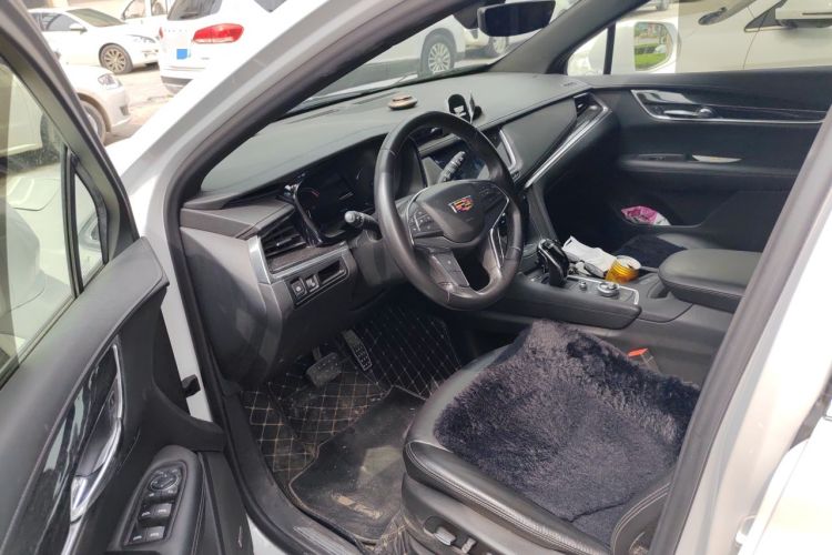 Used Cadillac XT5 2020 Revised Version 28T Luxury Edition Driver Seat
