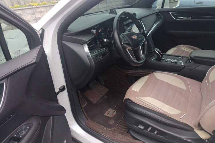 Used Cadillac XT5 2020 28T Luxury Version Driver Seat