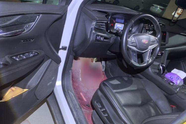 Used Cadillac XT5 2020 Revised Version 28T Luxury Edition Driver Seat