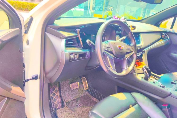 Used Cadillac XT5 2020 Revised Version 28T Luxury Edition Driver Seat