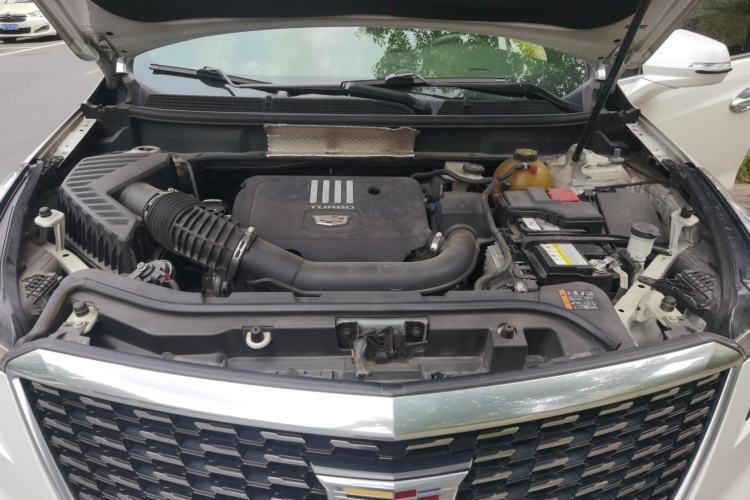 Used Cadillac XT5 2020 28T Four-Wheel Drive Tech Version Engine Bay