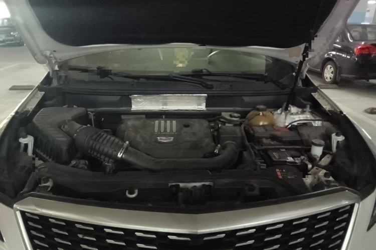 Used Cadillac XT5 2020 28T Luxury Version Engine Bay
