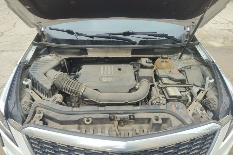 Used Cadillac XT5 2020 Revised Version 28T Luxury Edition Engine Bay