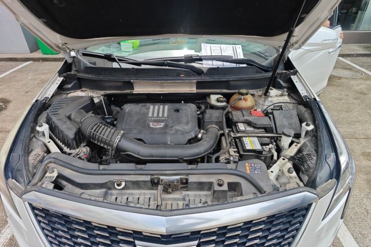 Used Cadillac XT5 2020 Revised Version 28T Tech Edition Engine Bay