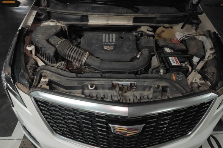 Used Cadillac XT5 2020 Revised Version 28T Luxury Edition Engine Bay