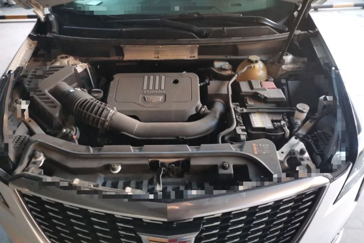Used Cadillac XT5 2020 28T Luxury Version Engine Bay