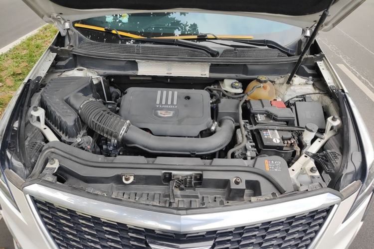 Used Cadillac XT5 2020 Revised Version 28T Luxury Edition Engine Bay