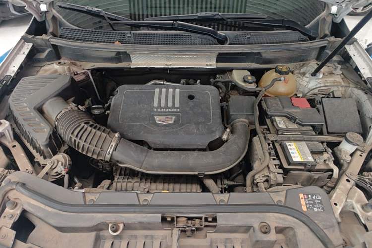 Used Cadillac XT5 2020 Revised Version 28T Luxury Edition Engine Bay