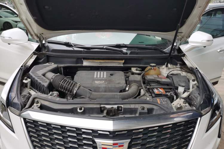 Used Cadillac XT5 2020 28T Luxury Version Engine Bay