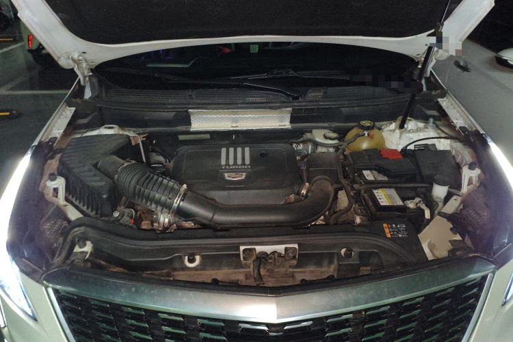 Used Cadillac XT5 2020 Revised Version 28T Luxury Edition Engine Bay