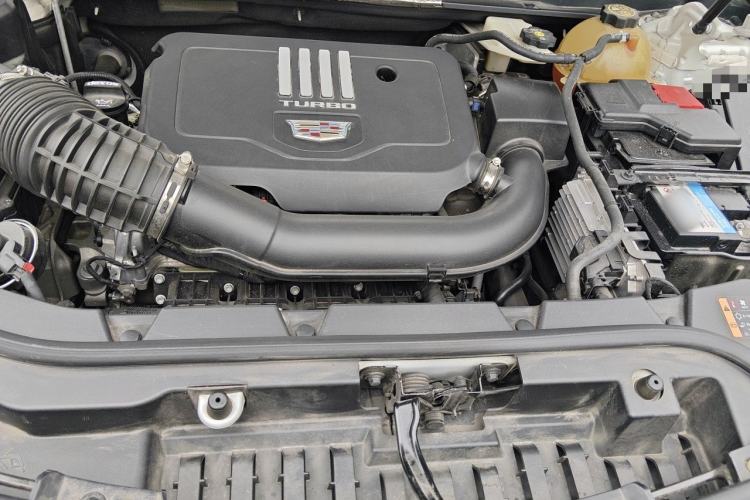 Used Cadillac XT5 2020 28T Luxury Version Engine Bay