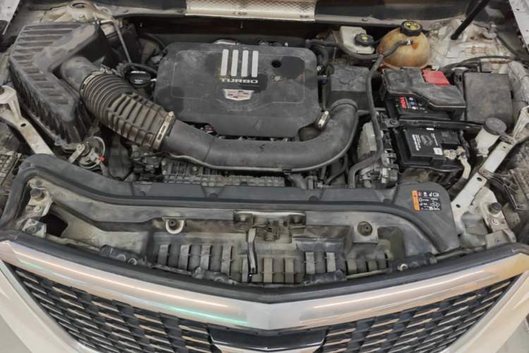 Used Cadillac XT5 2020 28T Luxury Version Engine Bay
