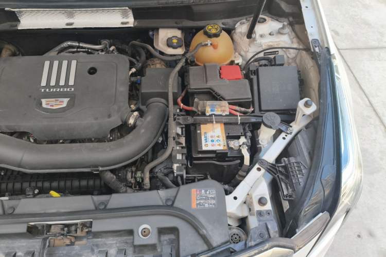Used Cadillac XT5 2020 Revised Version 28T Four-Wheel Drive Luxury Edition Engine Bay Left