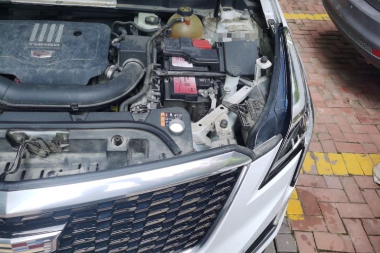 Used Cadillac XT5 2020 28T Four-Wheel Drive Luxury Version Engine Bay Left