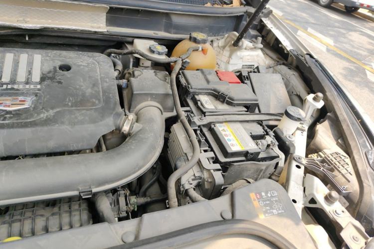 Used Cadillac XT5 2020 28T 4x4 Leading Sport Model Engine Bay Left