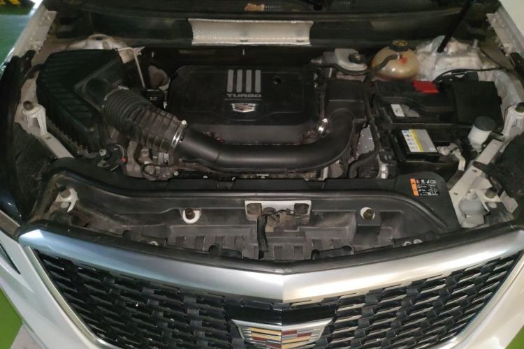 Used Cadillac XT5 2020 28T Luxury Version Engine Bay