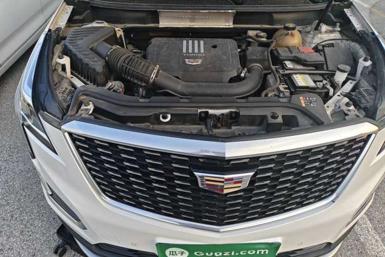 Used Cadillac XT5 2020 28T Luxury Version Engine Bay