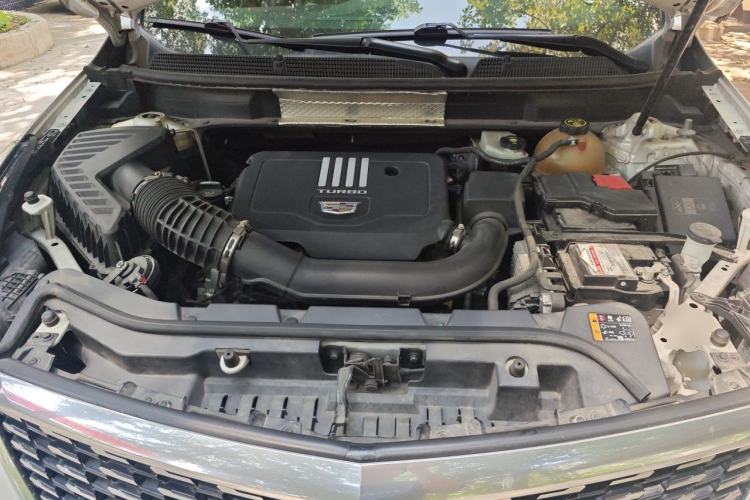 Used Cadillac XT5 2020 Revised Version 28T Luxury Edition Engine Bay